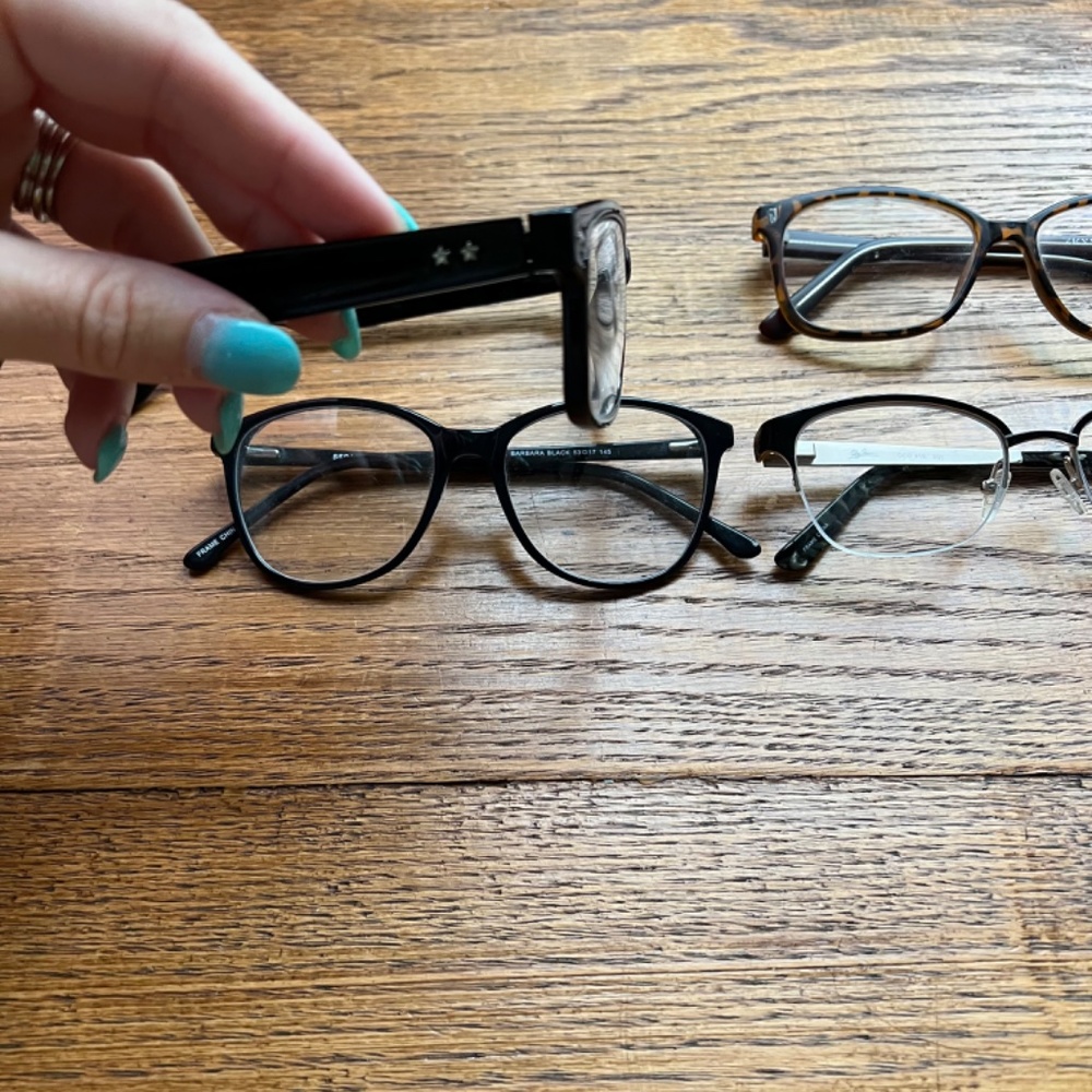 Eyeglass frames - Picture 4 of 7